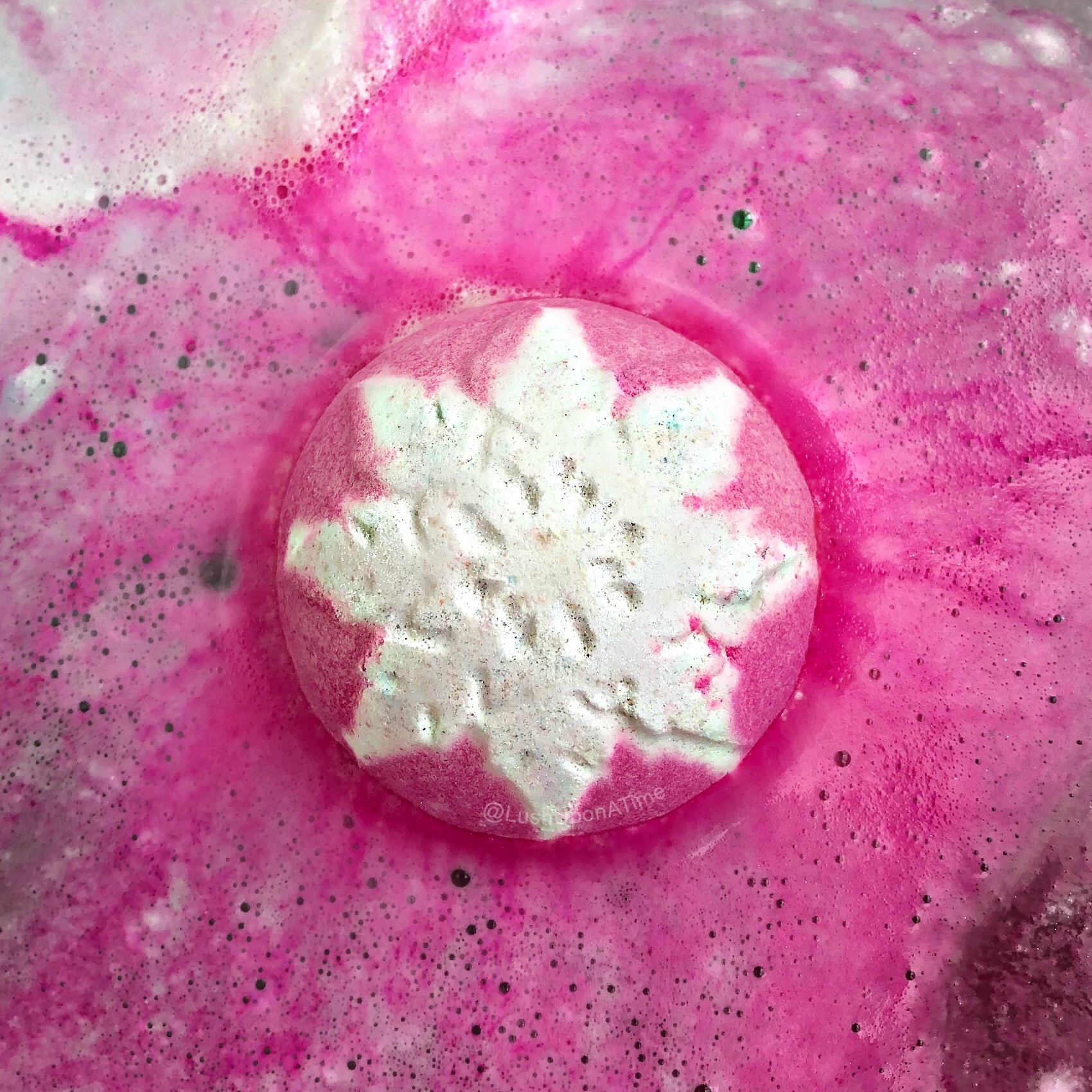 Detail Snow Fairy Bath Bomb Nomer 5