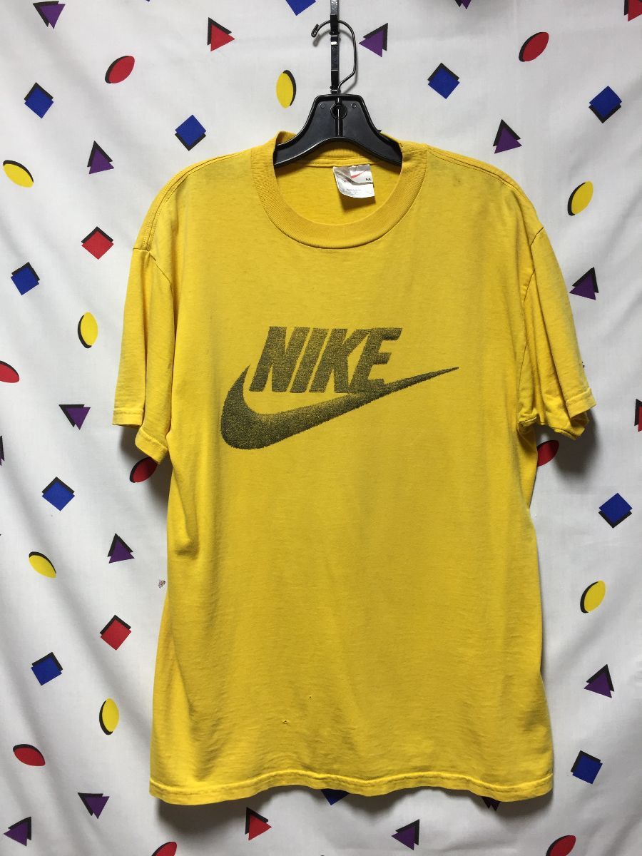 Detail Yellow Nike Logo Nomer 35