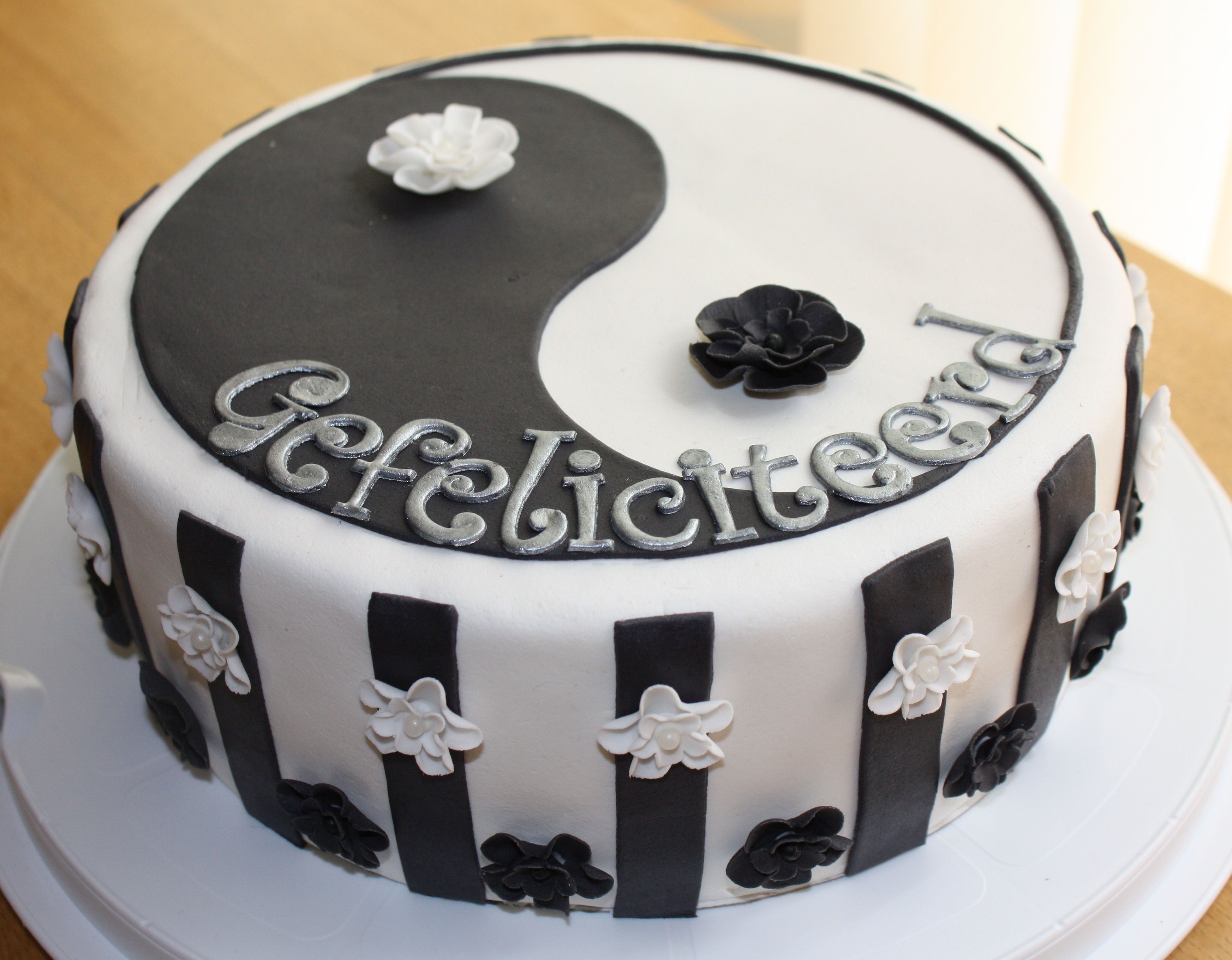 Detail Yin Yang Cake Designs Nomer 22