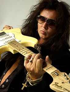 Detail Yngwie Malmsteen Foto Nomer 55