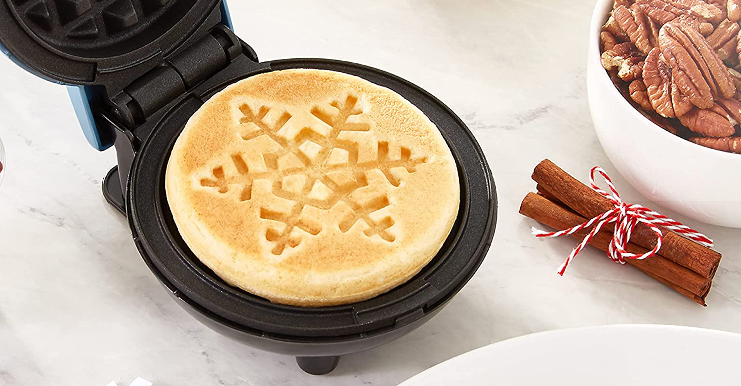 Detail Snowflake Mini Waffle Maker Nomer 18