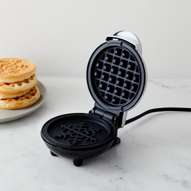 Detail Snowflake Mini Waffle Maker Nomer 46