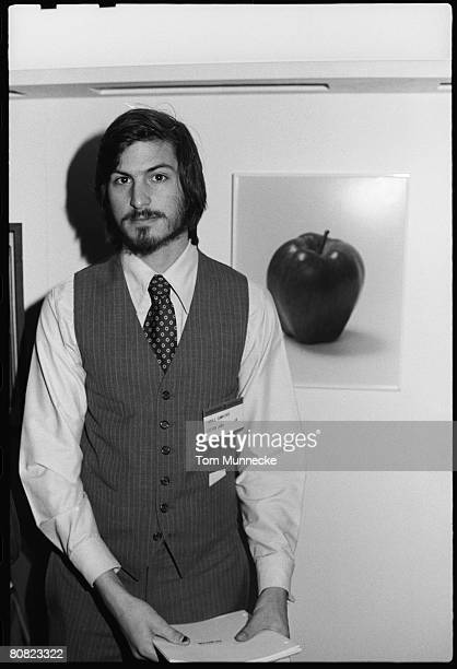 Detail Young Steve Jobs Picture Nomer 25