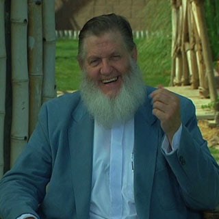 Detail Yusuf Estes Wife Nomer 14