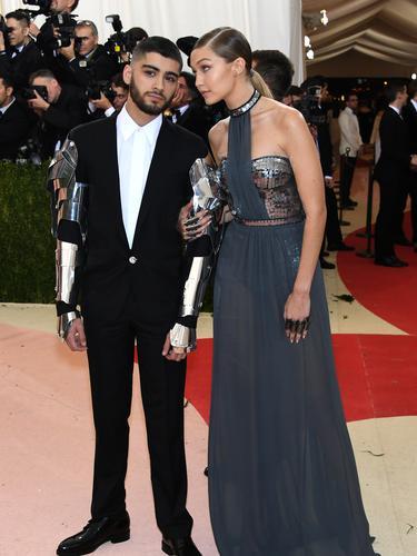 Detail Zayn Malik Tinggi Nomer 8