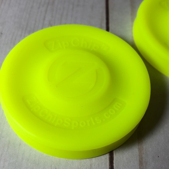 Detail Zip Chip Frisbee Nomer 57