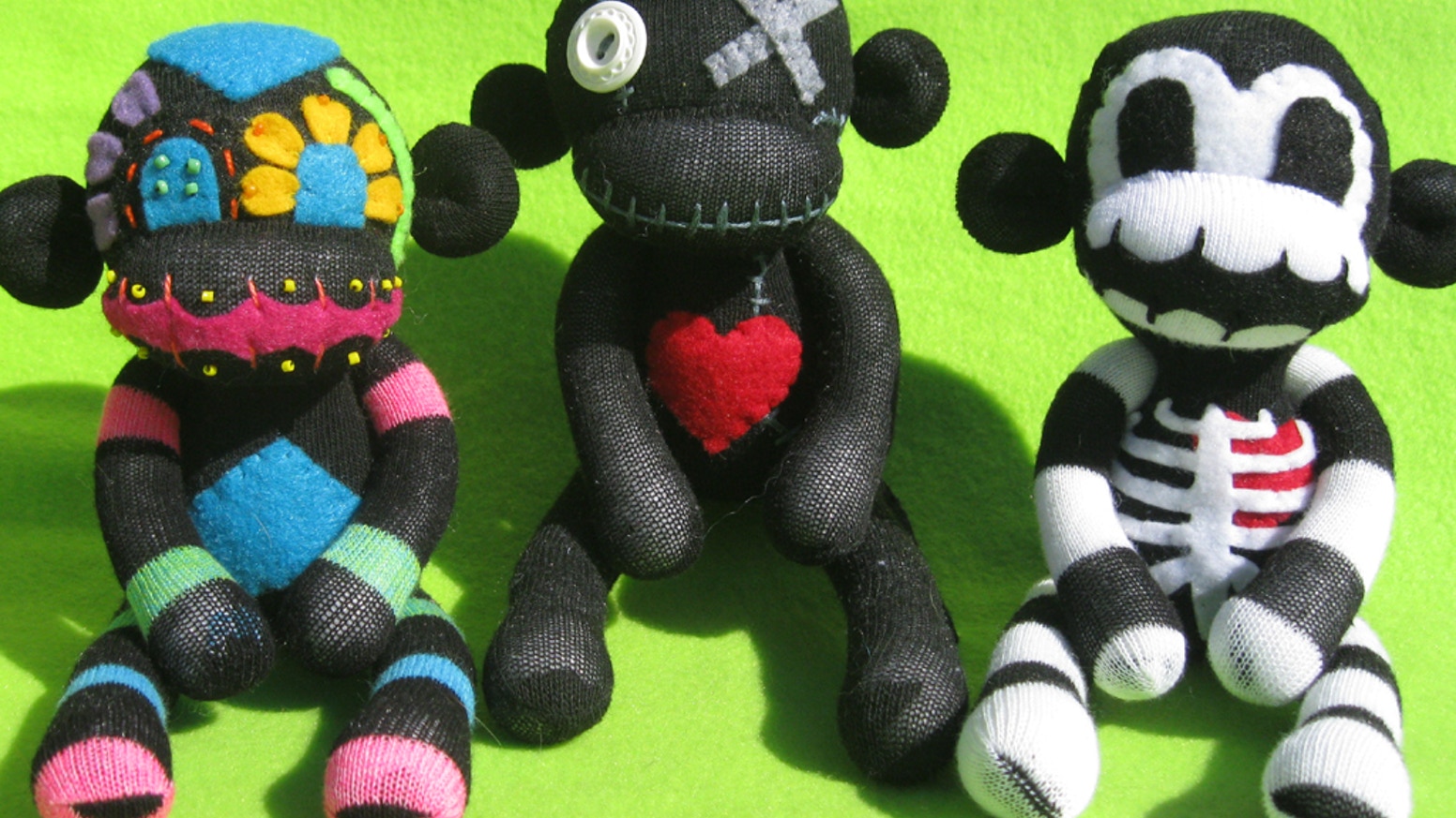 Detail Zombie Sock Monkey Nomer 21