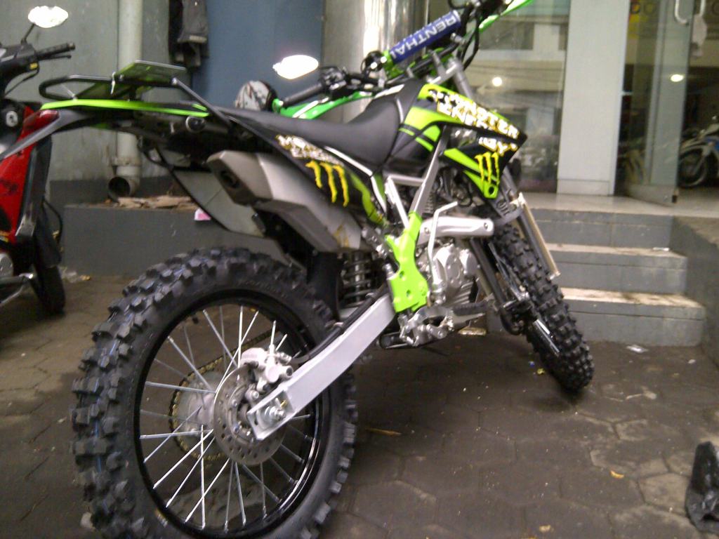 Detail Download Foto Motor Klx Nomer 38