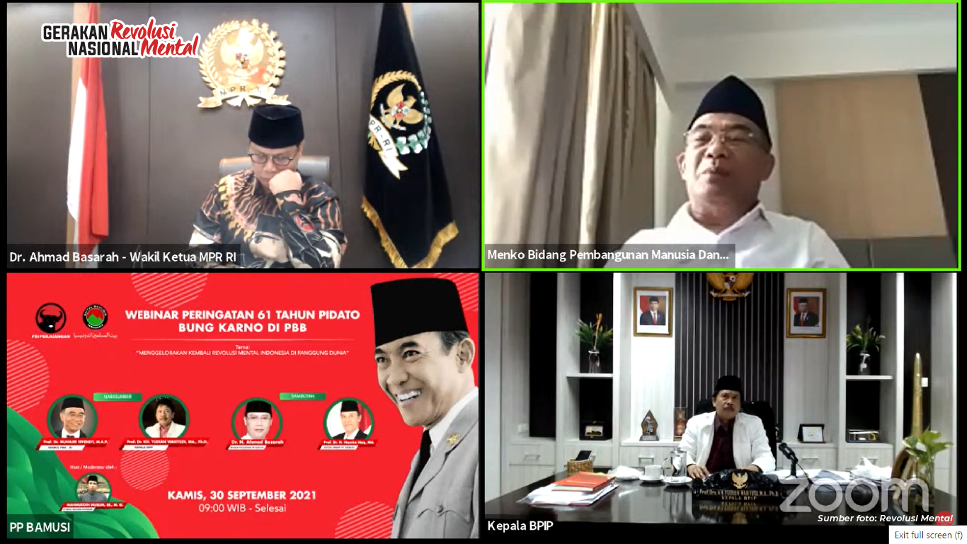 Detail Soekarno Pidato Png Nomer 38