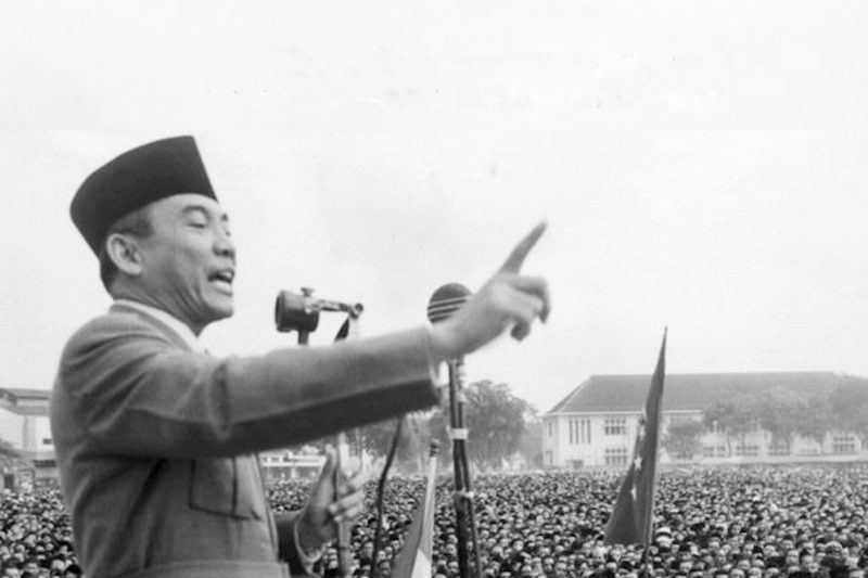 Detail Soekarno Pidato Vector Nomer 22