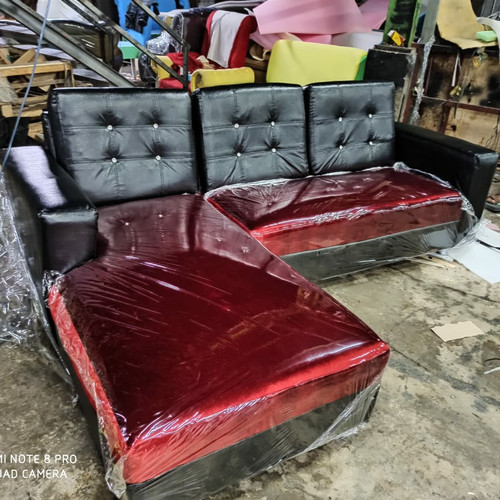 Detail Sofa Merah Hitam Nomer 52