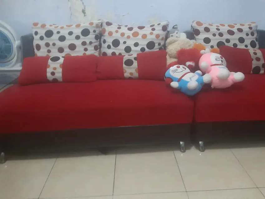 Detail Sofa Merah Hitam Nomer 55