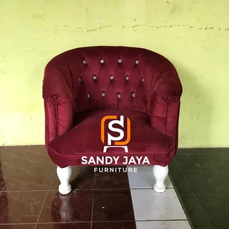 Detail Sofa Merah Maroon Nomer 35