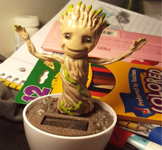 Detail Solar Dancing Baby Groot Nomer 17