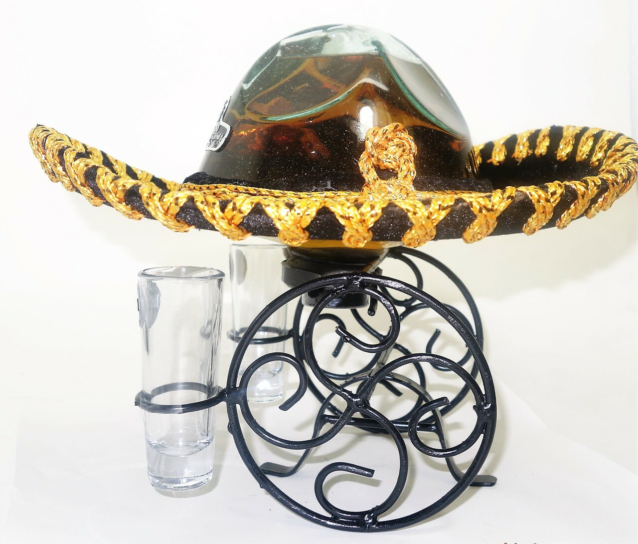 Detail Sombrero Tequila Bottle Nomer 9