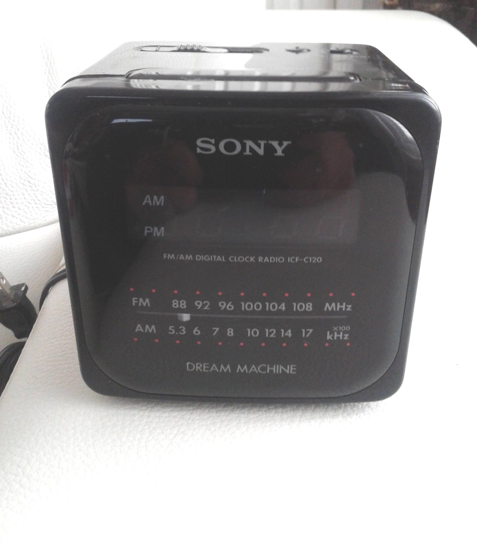 Detail Sony Cube Alarm Clock Nomer 41