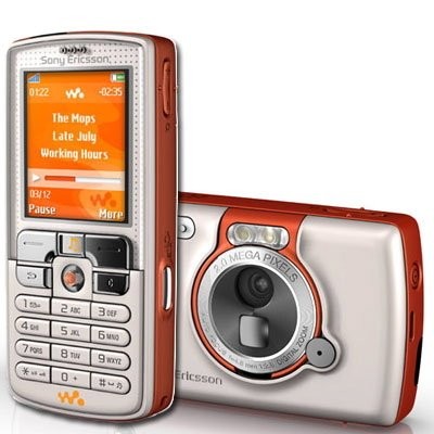 Detail Sony Ericsson W800 Nomer 2