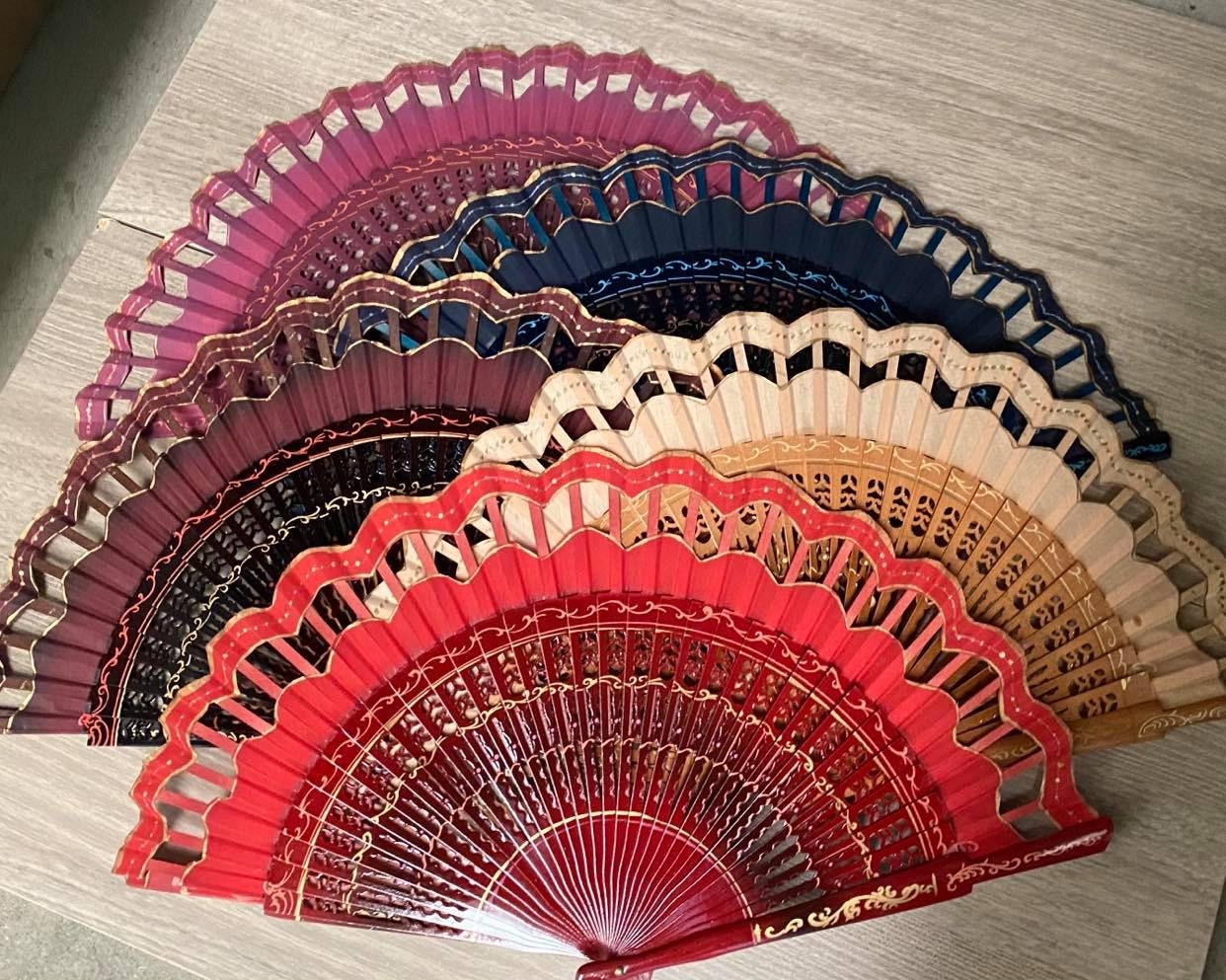 Detail Spain Hand Fan Nomer 48