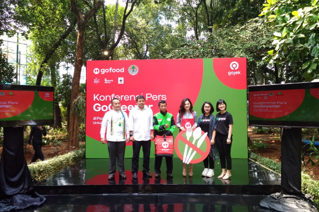 Detail Spanduk Gojek Nomer 40