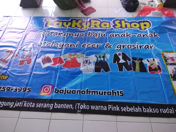 Detail Spanduk Toko Baju Anak Nomer 30