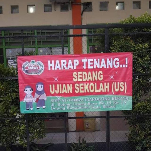 Spanduk ujian sekolah sd