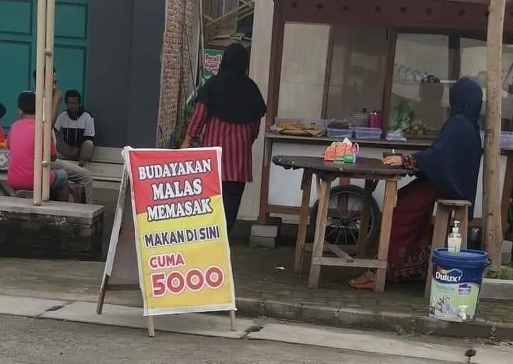 Detail Spanduk Warung Makan Lucu Nomer 30