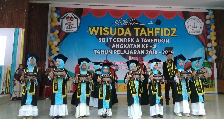 Detail Spanduk Wisuda Sd Nomer 41