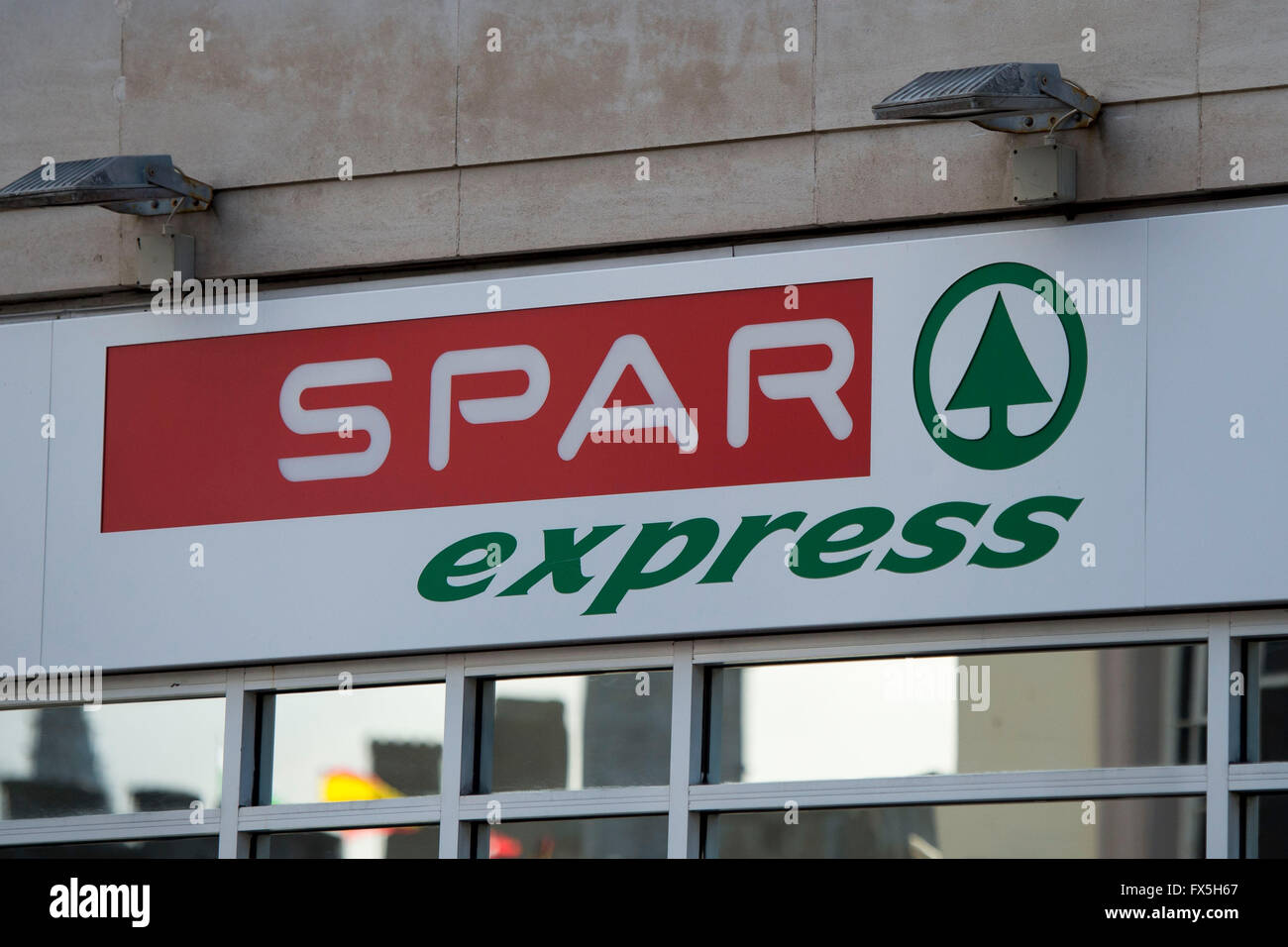 Detail Spar Supermarket Logo Nomer 20