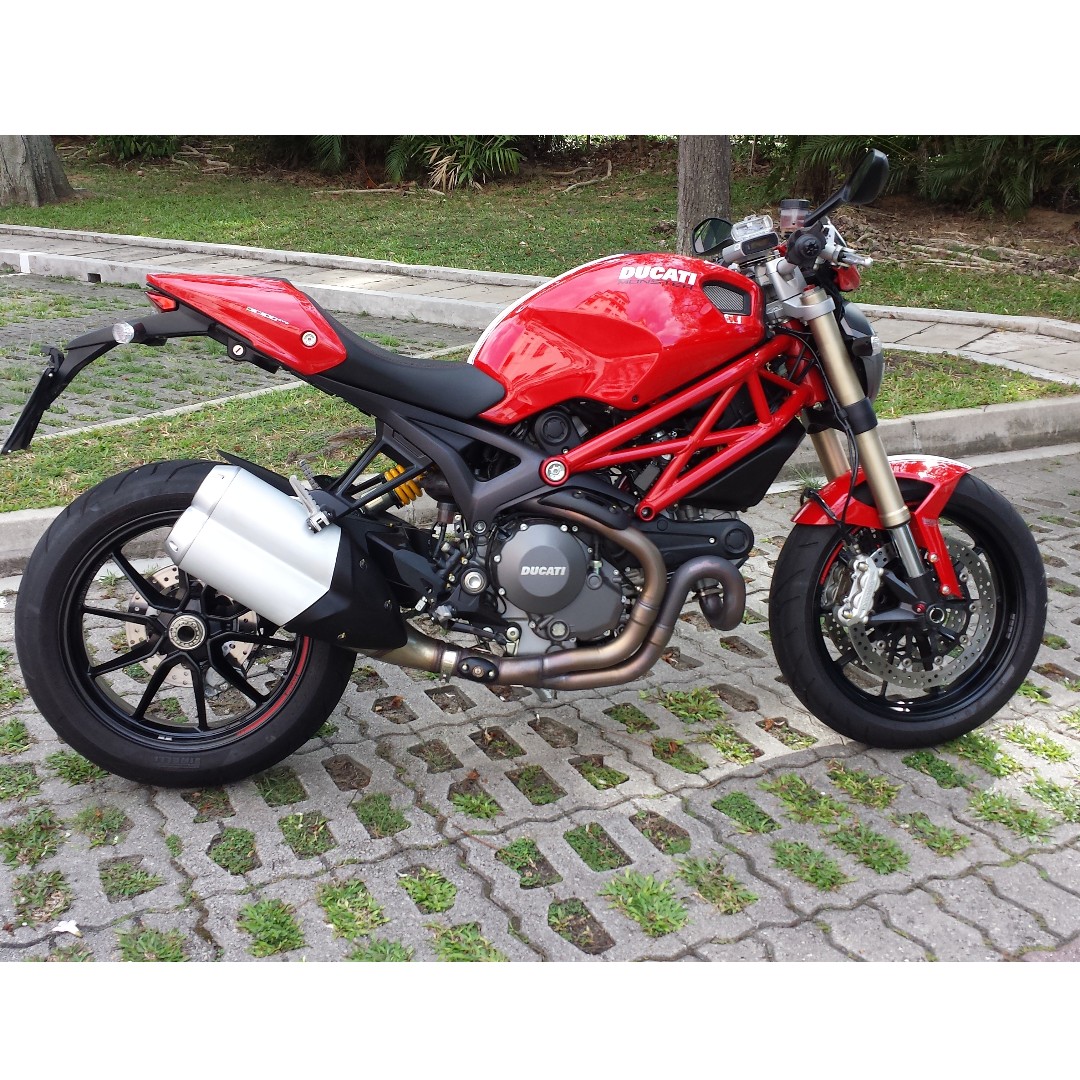 Detail Spesifikasi Ducati Monster 1100 Evo Nomer 6