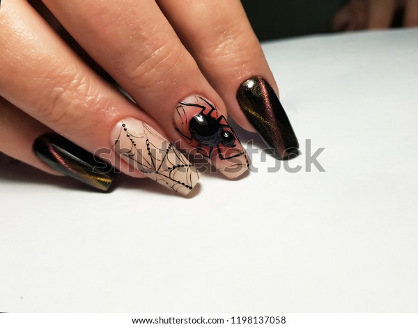 Detail Spider Web Design Nails Nomer 44