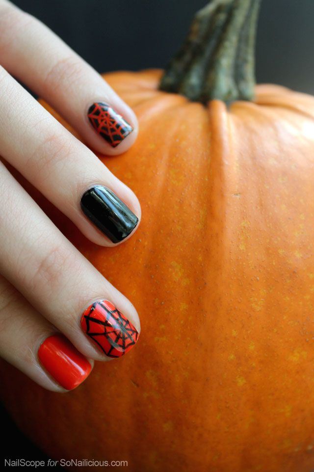 Detail Spider Web Design Nails Nomer 46