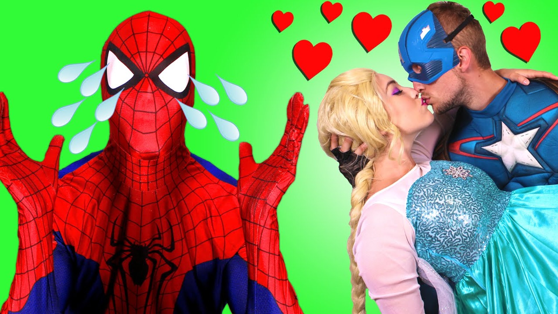 Spiderman And Elsa Kiss - KibrisPDR