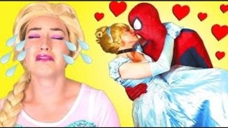 Detail Spiderman And Elsa Kiss Nomer 42