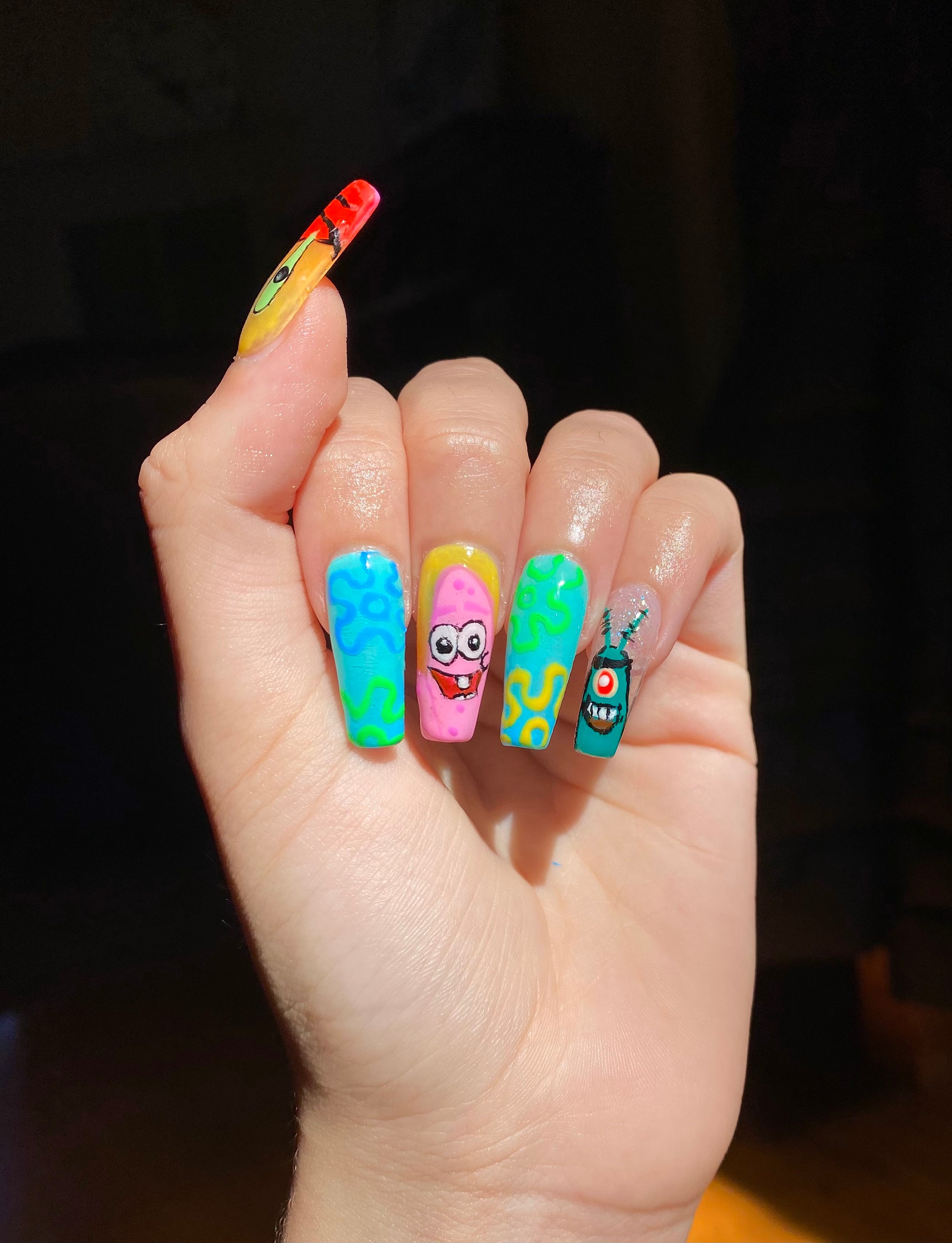 Detail Spongebob Nails Design Nomer 38