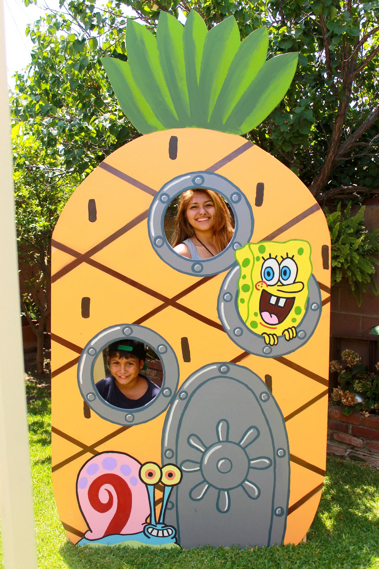 Detail Spongebob Photo Booth Nomer 14