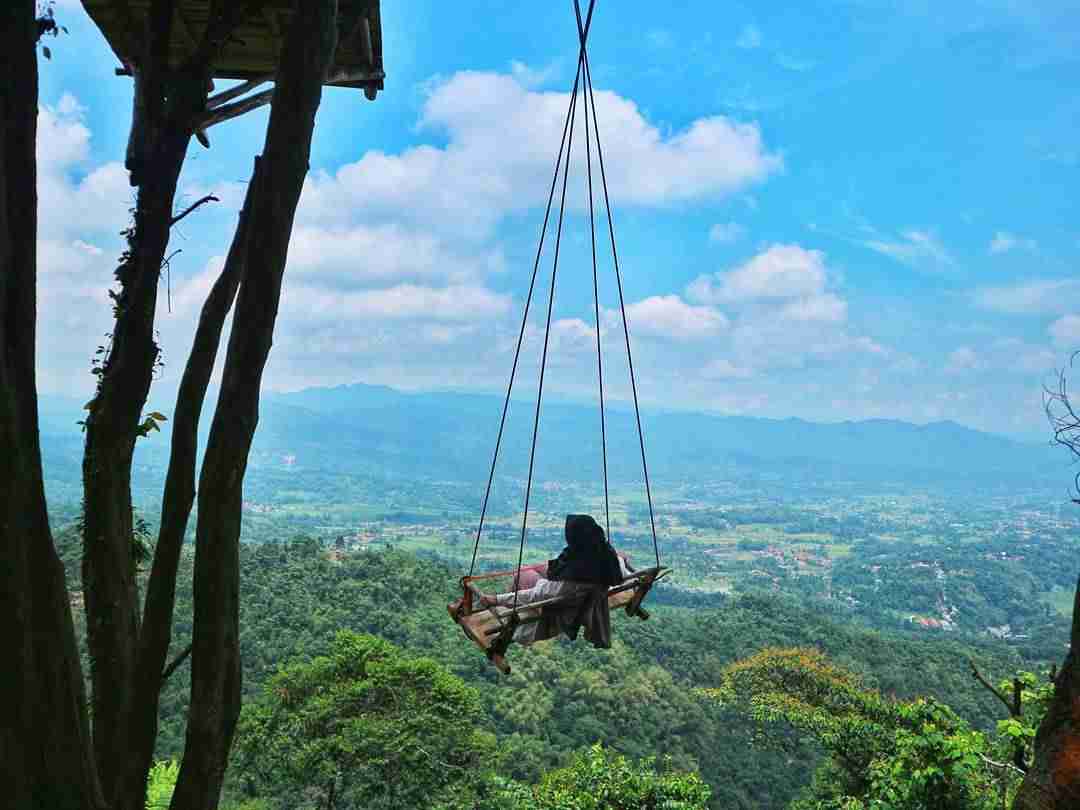 Detail Spot Foto Di Puncak Bogor Nomer 16