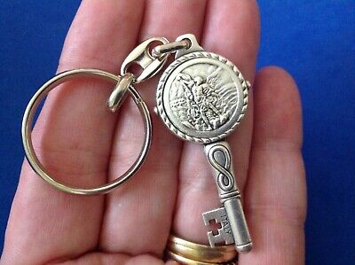 Detail St Michael Police Keychain Nomer 25