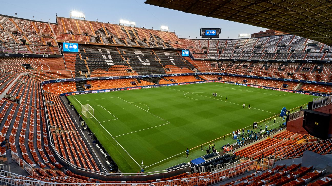 Detail Stadion Nou Mestalla Nomer 23