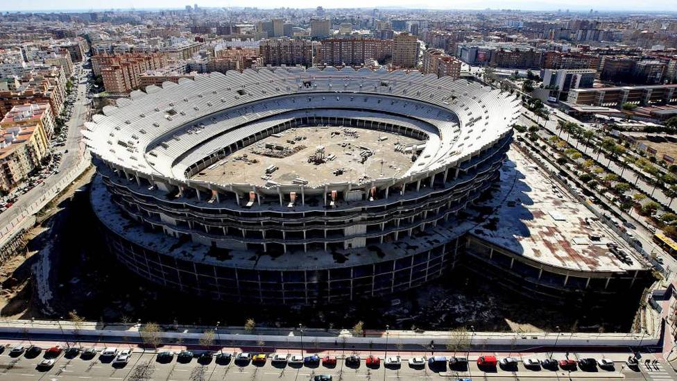 Detail Stadion Nou Mestalla Nomer 3