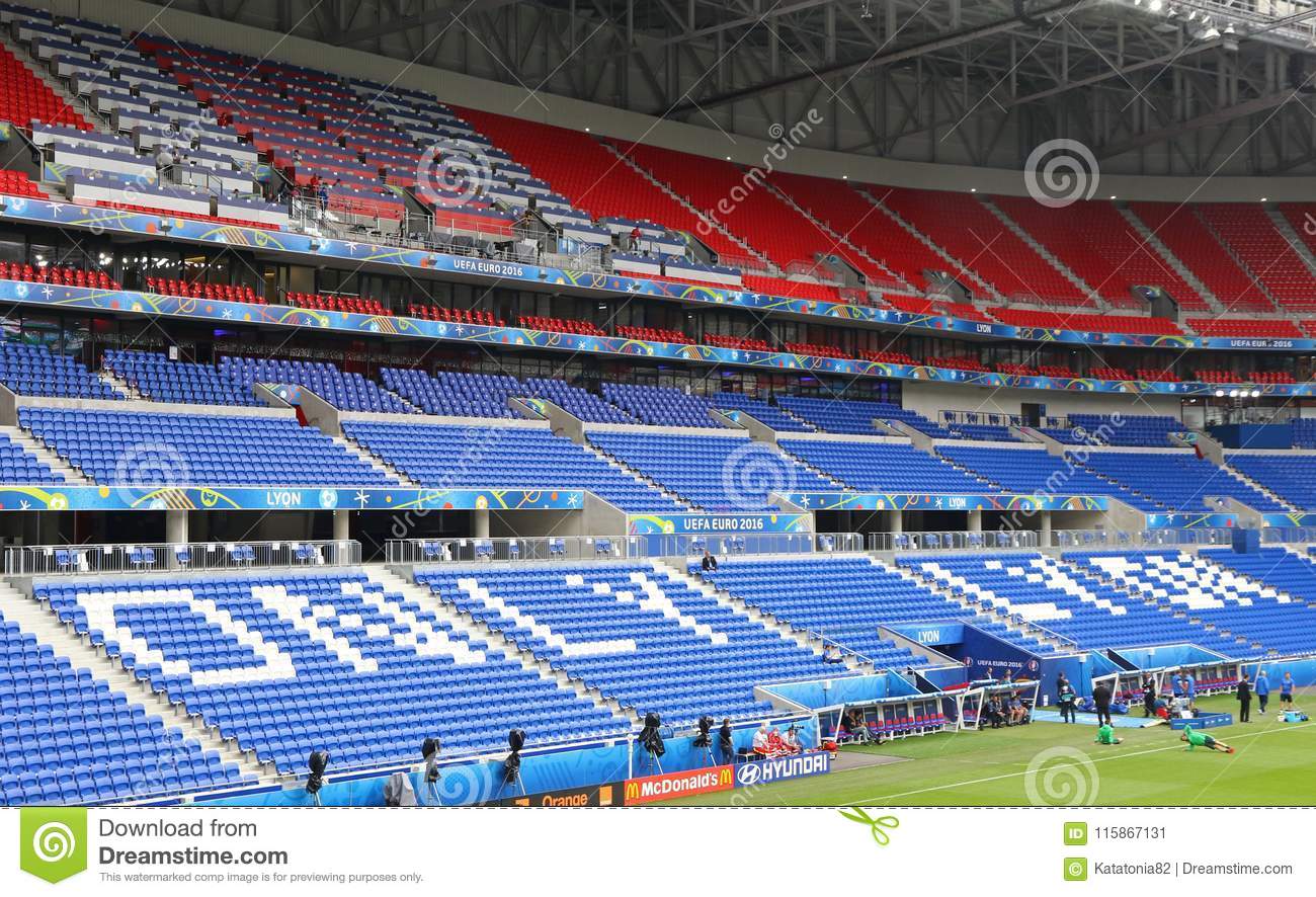 Detail Stadion Olympique Lyon Nomer 50