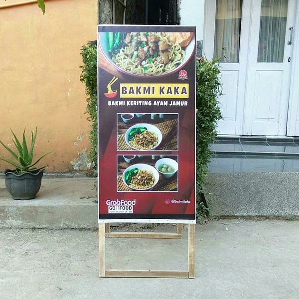 Detail Stand Banner Makanan Nomer 24