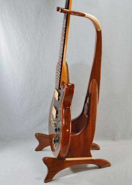 Detail Stand Gitar Dari Kayu Nomer 3