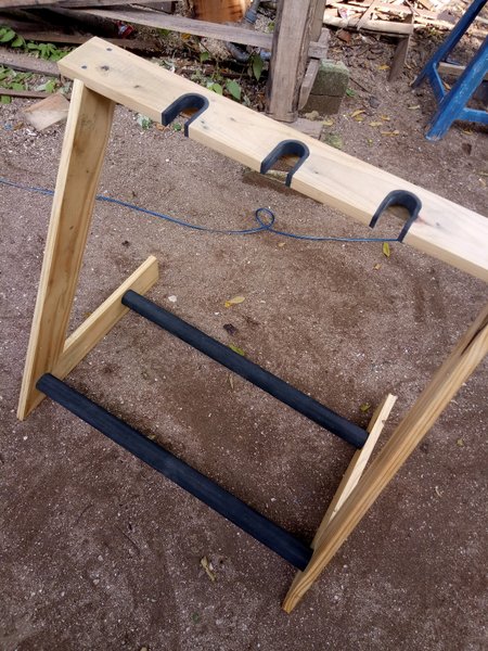 Detail Stand Gitar Dari Kayu Nomer 49