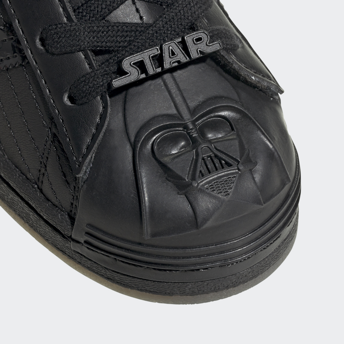 Detail Star Wars Stormtrooper Adidas Nomer 36