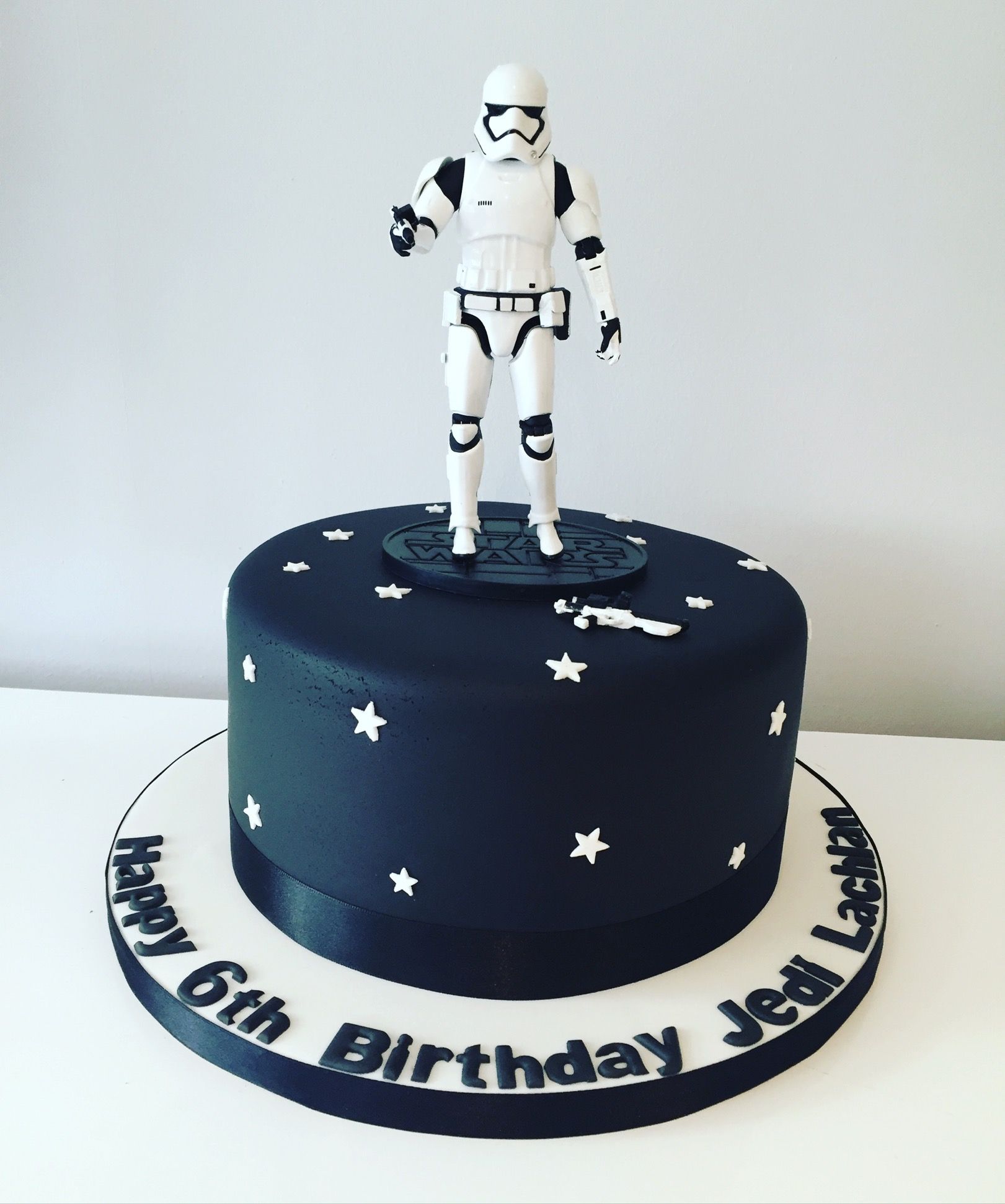 Detail Star Wars Stormtrooper Cake Nomer 13