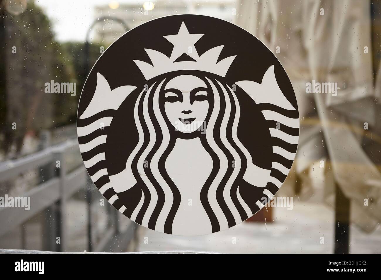 Detail Starbuck Logo Nomer 43