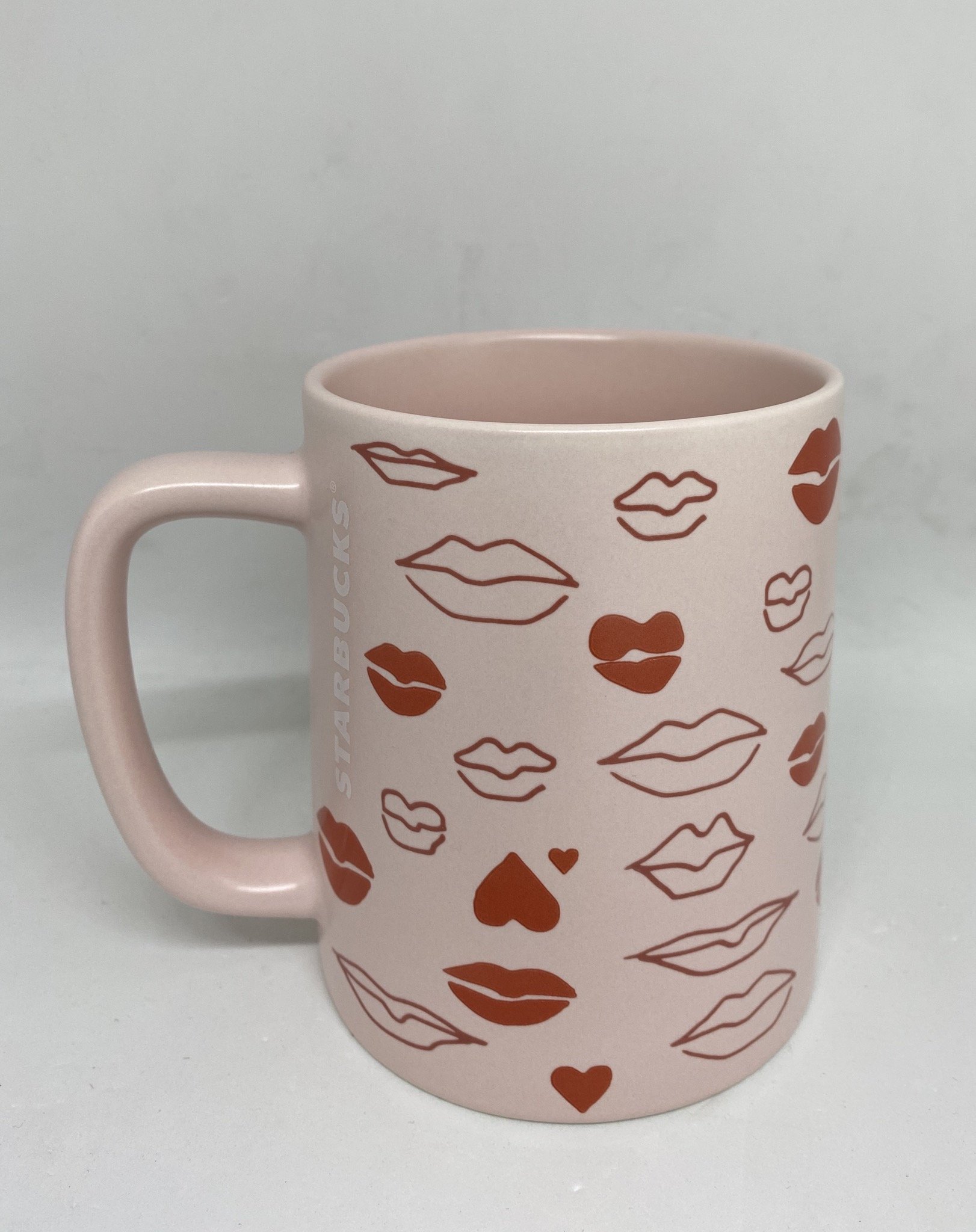 Detail Starbucks Lips Cup 2021 Nomer 6