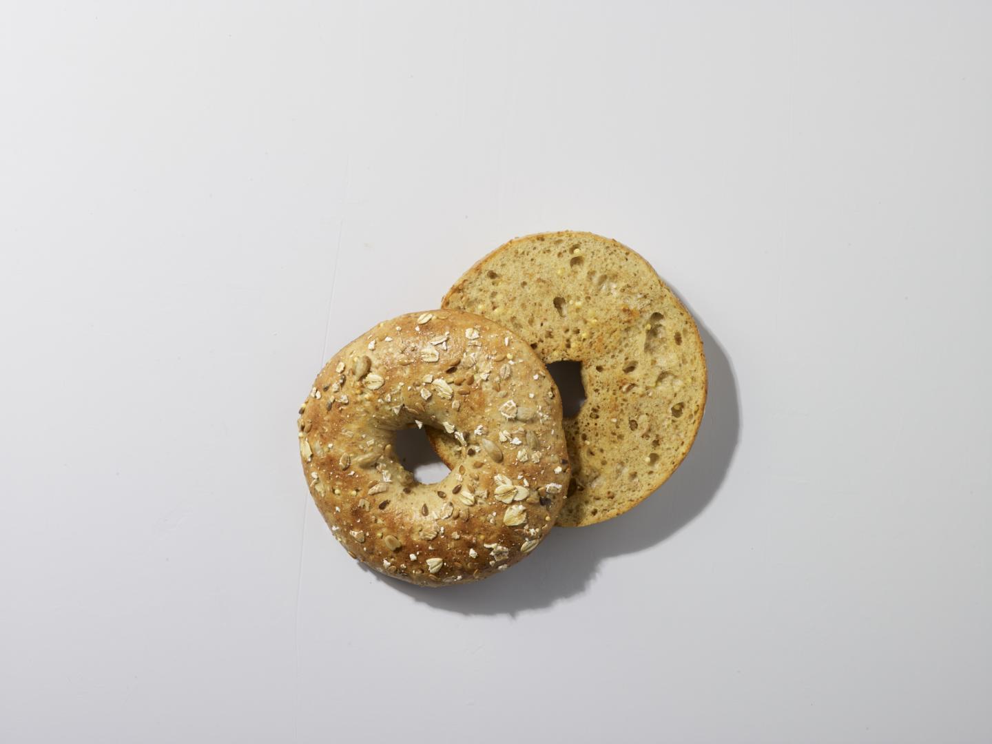 Detail Starbucks Multigrain Bagel Vegan Nomer 5