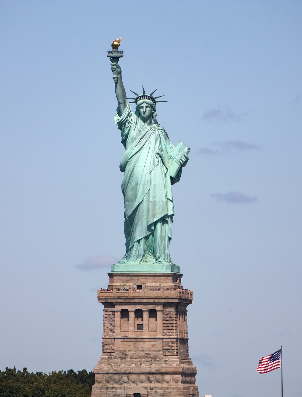 Detail Statue Of Liberty 4k Nomer 5