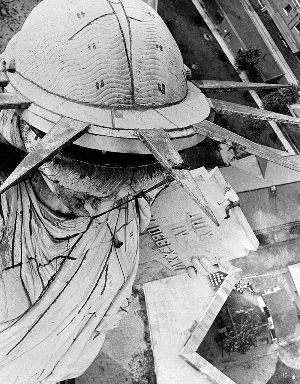 Detail Statue Of Liberty Balcony Nomer 40